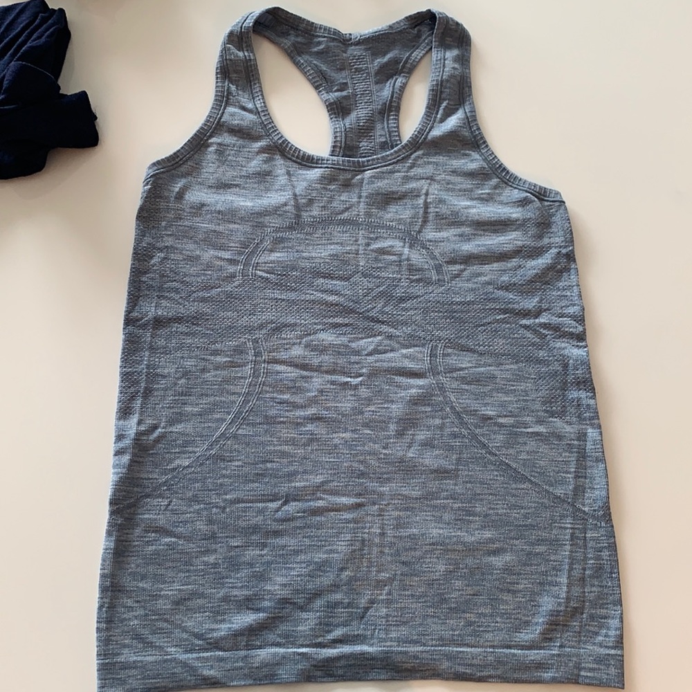 Lululemon tank top